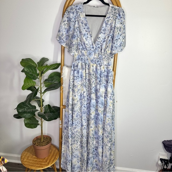 Baltic Born Verona Smocked Maxi Dress White and Blue Floral sz M - Picture 9 of 11